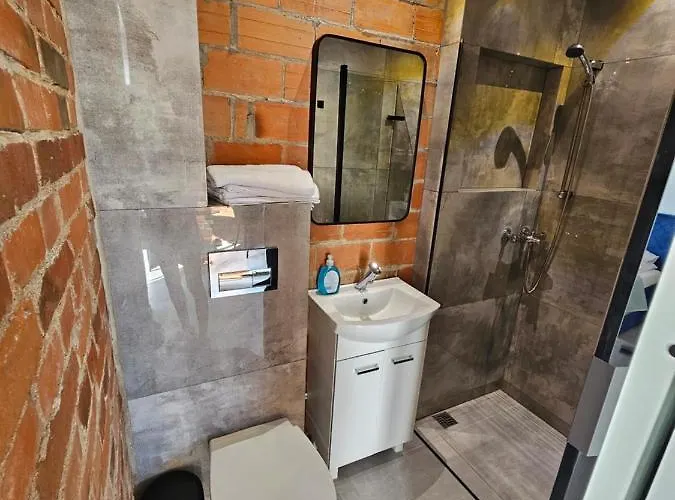 Karpacka 8 Albergue *